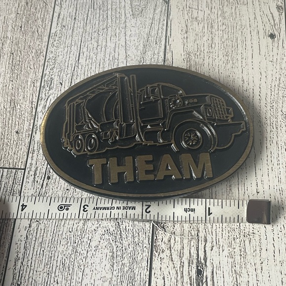 Vintage Theam Concrete Pumper Truck Solid Brass Belt Buckle - Picture 4 of 5